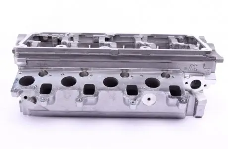 Головка блока циліндрів AMC 908726