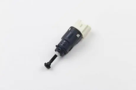 Выключатель стоп-сигнала Logan 04-/Sandero 08- ASAM 30271