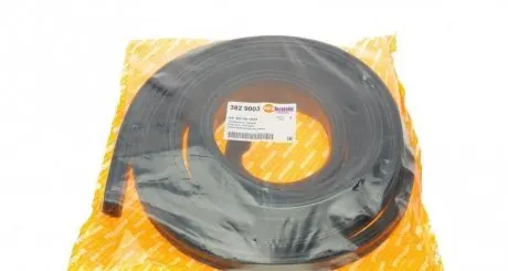 Ущільнювач задніх дверей VW Caddy III 04- (ляда) AUTOTECHTEILE 382 9003