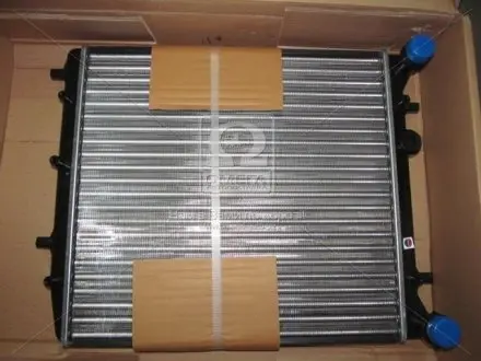 Радиатор охлаждения двигателя VAG Polo Fabia Ibiza 00>09 MT AC- AVA AVA QUALITY COOLING SAA 2005