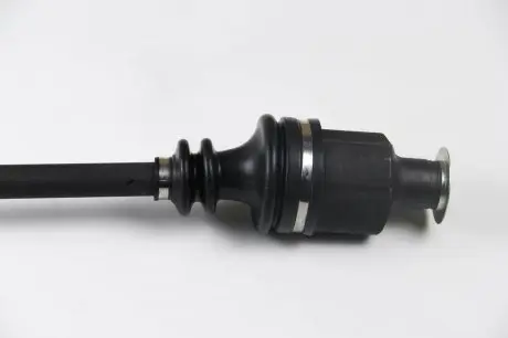 Полуось Kangoo/Clio 1.5dCi/1.2 Пр. 02-08 (23 нар./23 вн. зуб. ABS 44 зуб.) BGA DS7338R