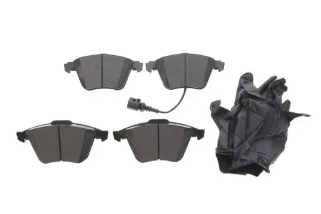 Колодки гальмівні (передні) VW Passat 05-10/Skoda Superb 08-15 (з датчиком) Bogap A8210187