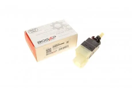 Датчик педалі гальма MB Sprinter 901-904/906/Vito(639)/VW Crafter Bogap C7326103