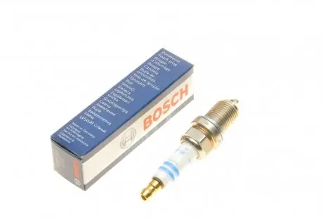 Свеча зажигания BOSCH 0242230557