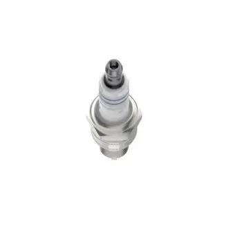 Свічка запалювання Ford Focus/VolvoV50/S40 2.0i 04-12 (к-кт 4шт) BOSCH 0242235915