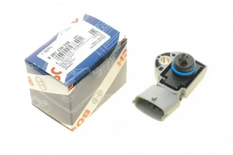 Датчик давления ford/land rover/volvo focus/kuga/freelander/c/s/v/xc \'\'2,0-4,4 \'\'06>> BOSCH 0261230238