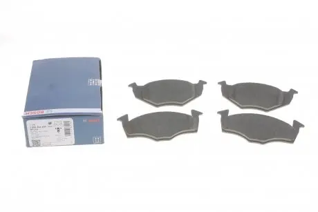 Тормозные колодки seat toledo,ibiza,cordoba 1.9 d,1.8,2.0/vw golf iii,vento,polo 1.4,1.8,2. BOSCH 0986424449
