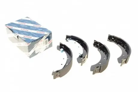 Комплект тормозных колодок BOSCH 0986487585