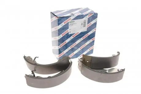 Тормозные колодки барабанные BOSCH 0986487895