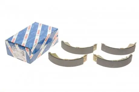 Комплект тормозных колодок BOSCH 0 986 487 909