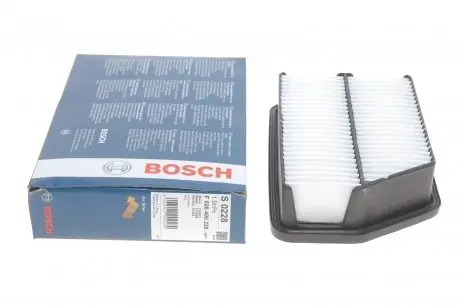 Воздушный фильтр BOSCH F026400228