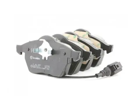 Тормозные колодки передние BREMBO P85045