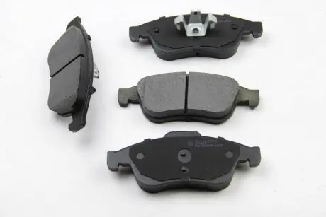 Передние тормозные колодки Bremsi BP3392