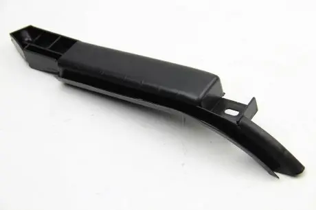 Крепление бампера переднего T4 96- Л. BSG BSG 90-922-018