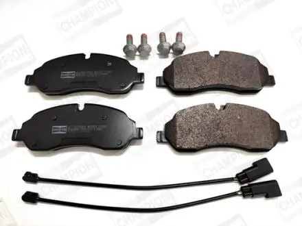 Тормозные колодки CHAMPION 573438CH