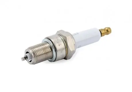 Свеча зажигания CHAMPION CET8