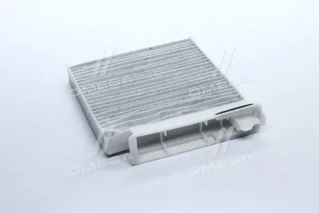 Фильтр салона renault duster 10-, logan 04- угольный Denckermann M110607K