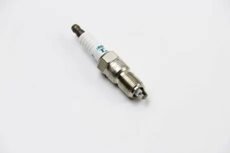 Свеча зажигания Iridium TT Mazda 3 6 2,0i 03>09, Ford Focus II C-Max I Mondeo III 1,8i 2,0i DENSO IT20TT