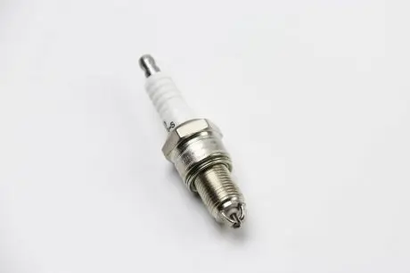 Свеча зажигания Nickel VW T4 2,0i 2,5i 91>03, Golf III 1,4i 1,6i 2,0i DENSO W20EPBR-S