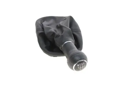 Ручка КПП с пыльником черный 6 ступ VW BORA (99-02),GOLF (98-06)/Seat Leon (00-0 DPA 77111640802