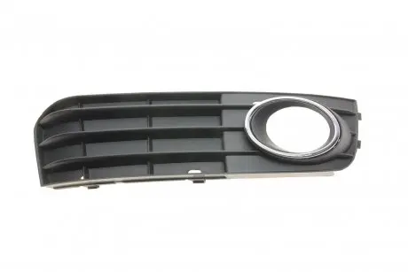 Накладка противотуманной фары правой с хромированным кольцом Audi A4 (08-15) (88 DPA 88071820302