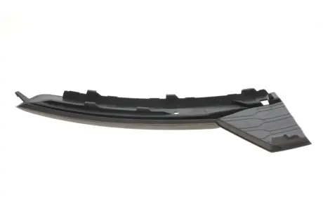 Вставка бампера (під протитуманку) Skoda Rapid 13- (R) DPA 88071845802