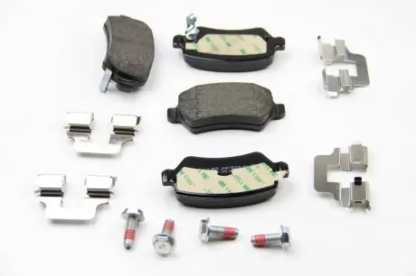 Комплект тормозных колодок FERODO FDB1521