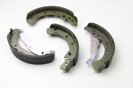 Колодки гальмівні барабанні FERODO FSB545