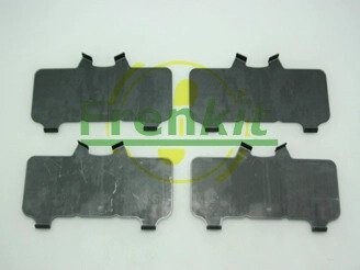 Комплект протискрипних пластин (передніх) Mitsubishi Pajero IV/Toyota Hilux 06-/Land Cruiser Prado/Lexus GX 01- FRENKIT 940113