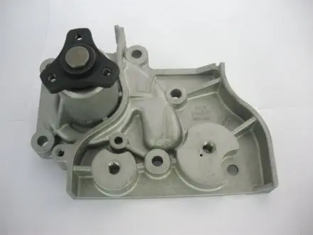 Насос водяний двигуна GMB GWK22A