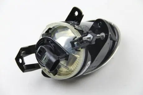 Фара п/тум. (HB4) VW PASSAT 05-11 Л HELLA 1N0271296-031