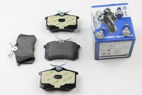 Тормозные колодки зад.a4/a6/a8 /c4/c8/partner /fabia/octavia/caddy/golf/ passat HELLA 8DB355018-111