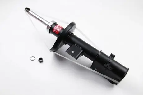 Амортизатор передний Suzuki GRAND VITARA II 05- Л. KYB 334465