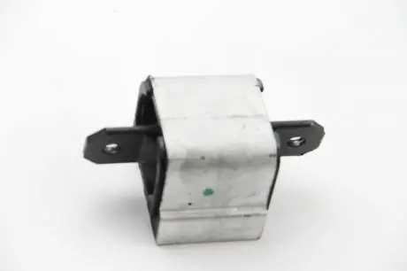 Подушка двигателя LEMFORDER 33261 01