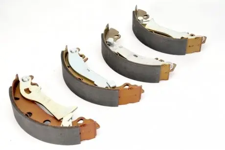 Тормозные колодки барабанные LPR 00720