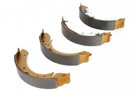Колодки тормозные барабанные citroen berlingo, peugeot 405 LPR 07420