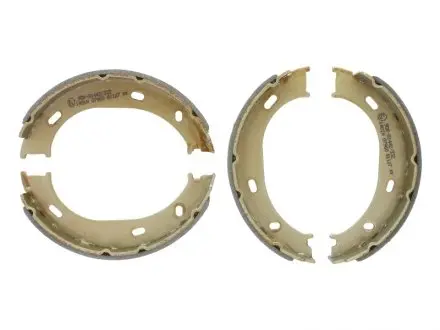 Колодка гальм. барабан. MB SPRINTER задн. LPR 07960