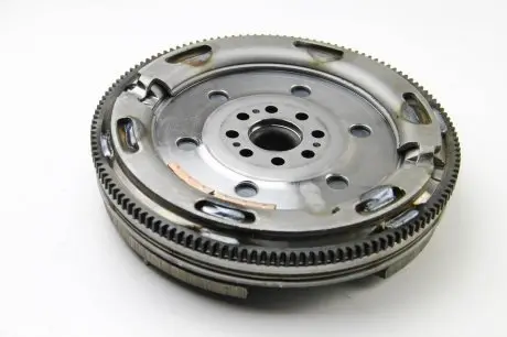 Двухмассовый маховик vw lt 28-35, 28-46 LuK 415019110