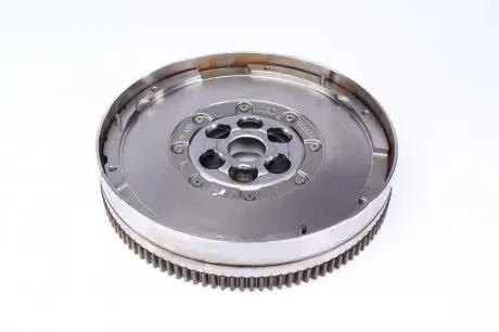 Маховик LuK 415 0707 10