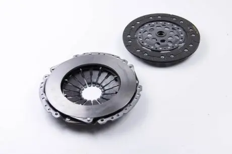 Комплект сцепления Combo 1.3CDTi 04- (- дв.№2494873) (выступ 8мм) LuK 622 3095 09