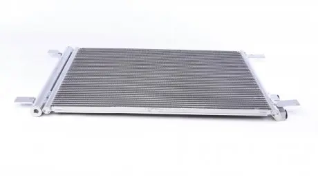 Радиатор кондиционера Audi A3/Q2/Skoda Octavia III/Superb III/VW Golf VII 12-/Passat 14- MAHLE ORIGINAL AC 772 000S