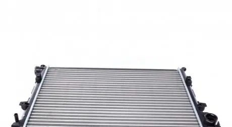 Радиатор охлаждения MAHLE ORIGINAL CR 592 000P