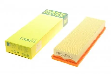 Фильтр воздушный Trafic/Vivaro 1.9dCi 01- MANN-FILTER C 3251/1