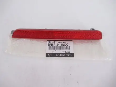 Отражатель в задний бампер левый CX-7, 6 (GH), 3 (BK) MAZDA BN8P515M0C