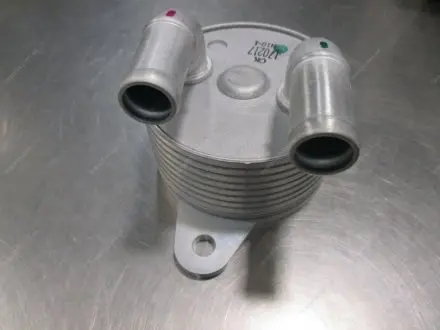 Радиатор масла MAZDA FZ21199F3