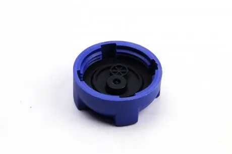 Крышка расширительного бачка LT 2.4D/TD Metalcaucho 03574