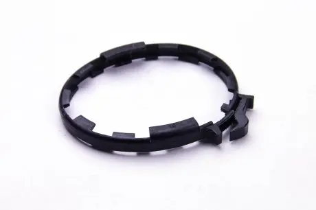 Хомут крышки топл. фильтра Berlingo/Partner 1.9D(DW8) 98- Metalcaucho 03761