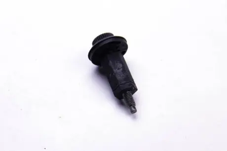 Фиксатор пластиковой крышки двигателя Berlingo/Partner 2.0HDI Metalcaucho 04479