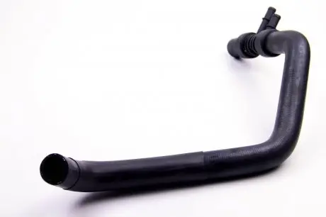 Патрубок радиатора Trafic/Vivaro 2.5dCi 01- (нижний) Metalcaucho 09245