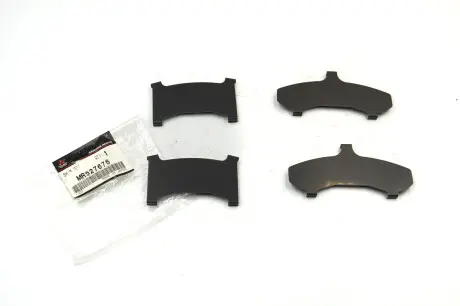 Антискрип пластины передних тормозных колодок MITSUBISHI MR527676